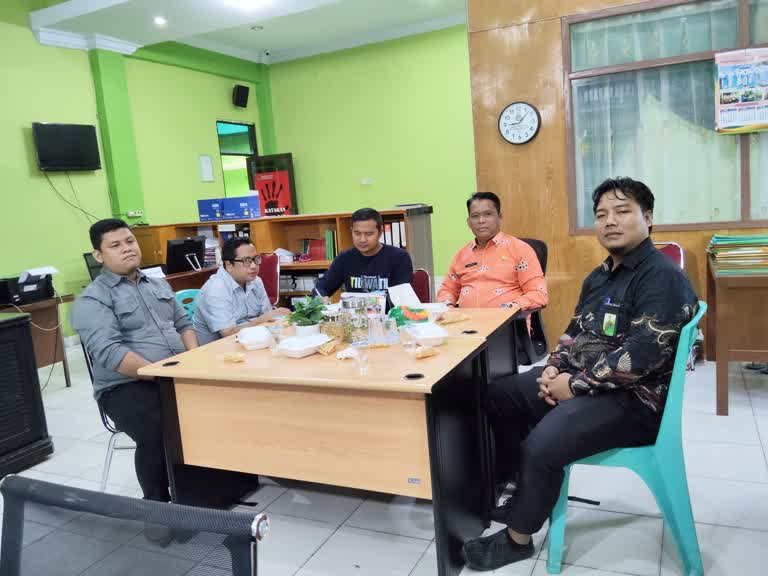 RAPAT TIM HD KEMENAG KAMPAR: MASNUR TEKAN TOMBOL SIAGA, TIM HARUS JADI BENTENG DATA MADRASAH 2026