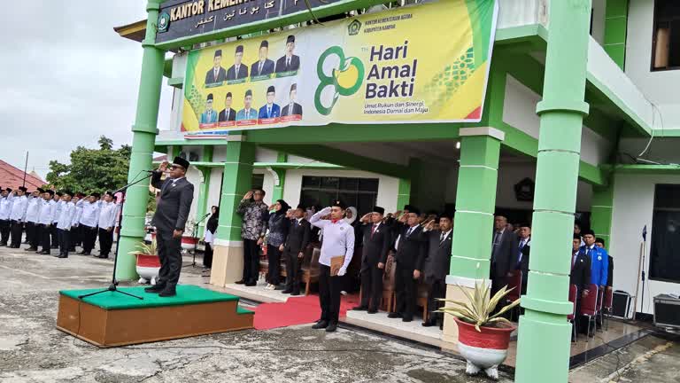 Upacara HAB Kemenag ke-80 Jadi Momentum Konsolidasi Umat, Plh Kakan Kemenag Kampar H Fadhli, Gaungkan Sinergi Menuju Indonesia Damai dan Maju