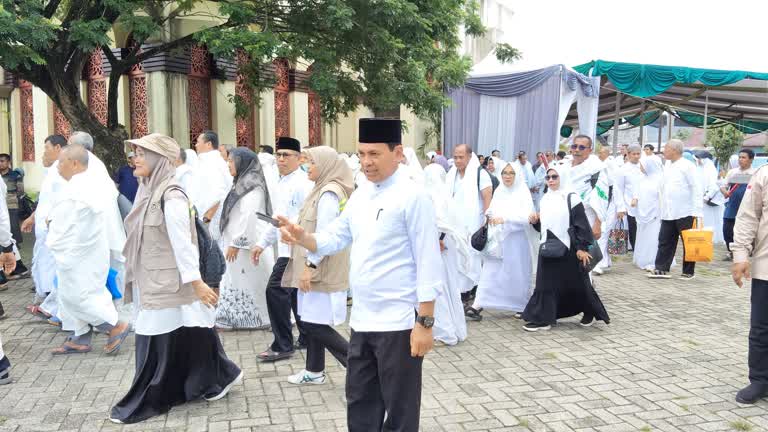 Kakan Kemenhaj Dirhamsyah: Manasik Haji Tingkat Kabupaten Kampar berjalan Sukses dan Lancar