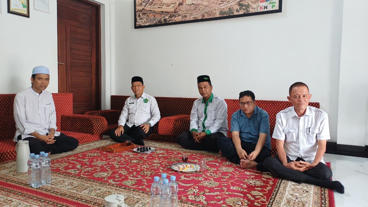 Perkuat Mutu Madrasah dan Jalin Ukhuwah, Kasi Penmad Kemenag Kampar Sambangi MA Azzahra dan Bersilaturrahmi dengan UAS