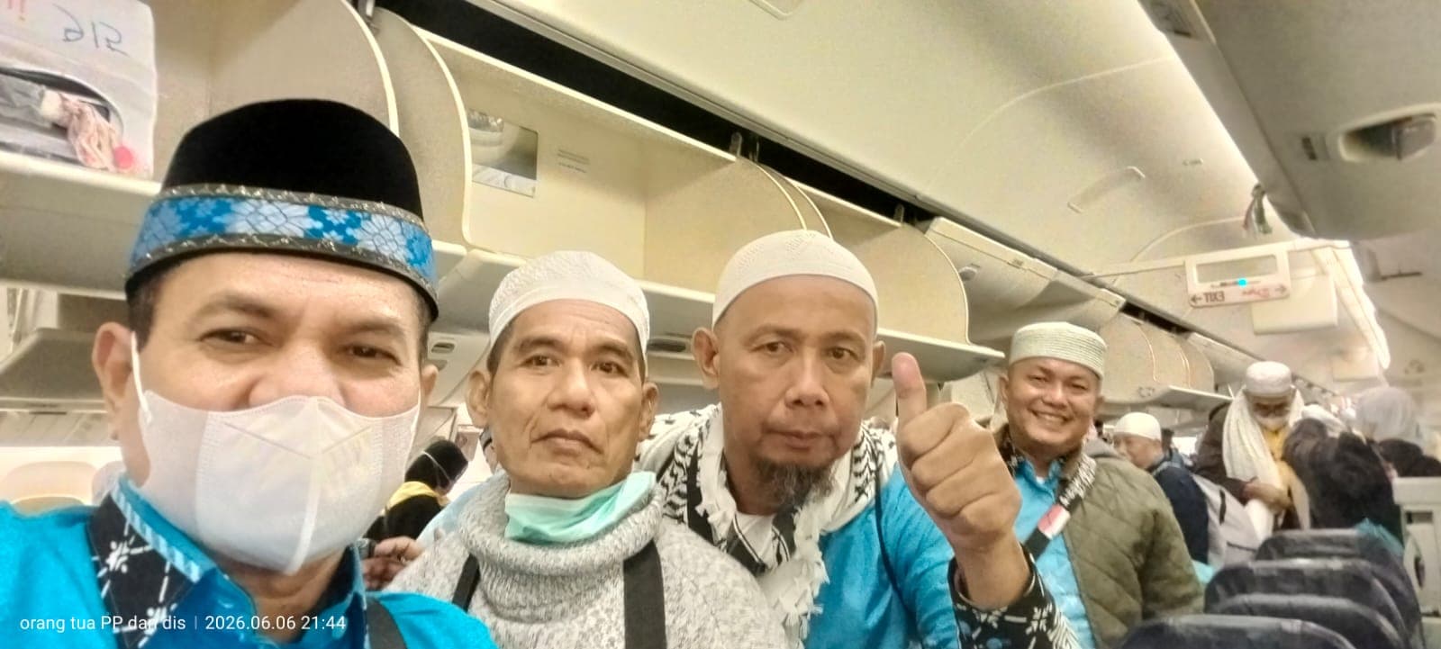 Kakan Kemenhaj Kampar H. Dirhamsyah Pimpin Kepulangan Jamaah Haji Kloter 05, Tiba Selamat di Batam