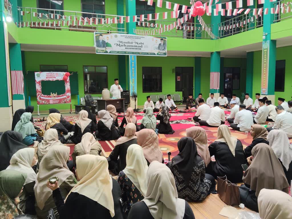 Maulid Nabi di Ruang Terbuka, Erizon Tekankan Keteladanan Rasul dalam Pengabdian ASN Kemenag